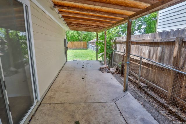 1815 Big Rock, San Antonio, TX 78227