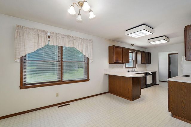 2060 North Marion Avenue, Springfield, MO 65803