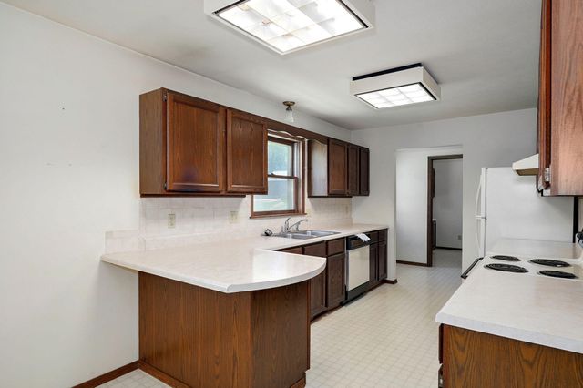 2060 North Marion Avenue, Springfield, MO 65803
