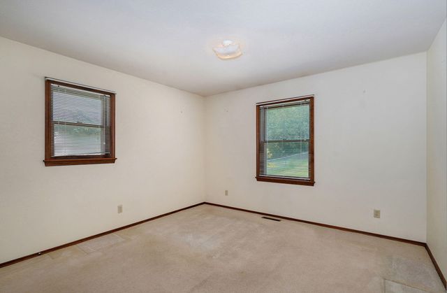2060 North Marion Avenue, Springfield, MO 65803