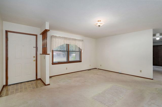 2060 North Marion Avenue, Springfield, MO 65803