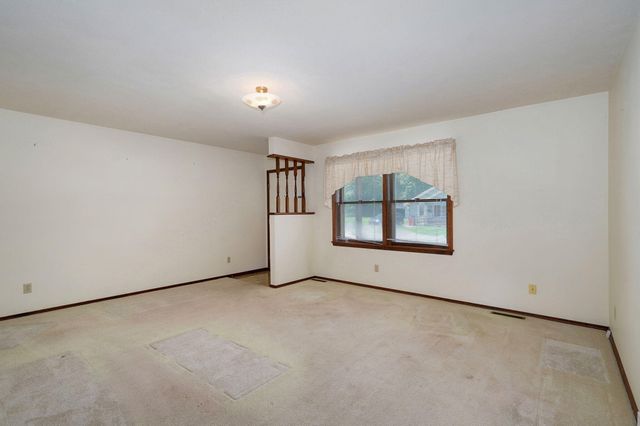 2060 North Marion Avenue, Springfield, MO 65803