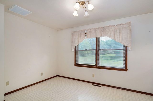 2060 North Marion Avenue, Springfield, MO 65803