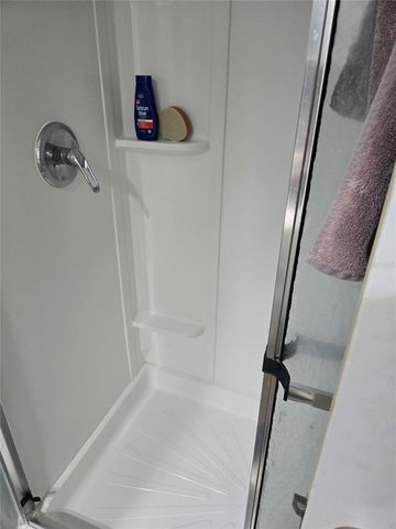 214 GREEN MEADOW DRIVE, Winter Haven, FL 33884