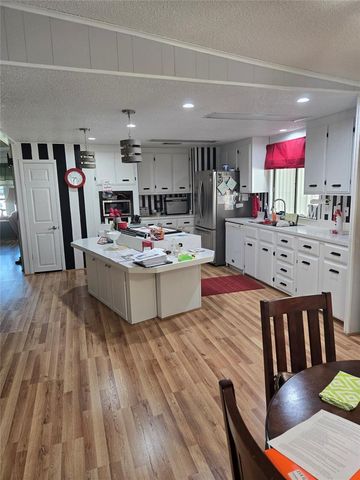 214 GREEN MEADOW DRIVE, Winter Haven, FL 33884