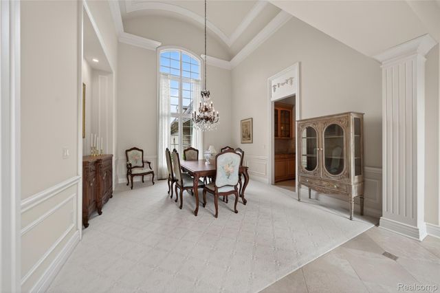 6265 Dakota Circle, Bloomfield Hills, MI 48301