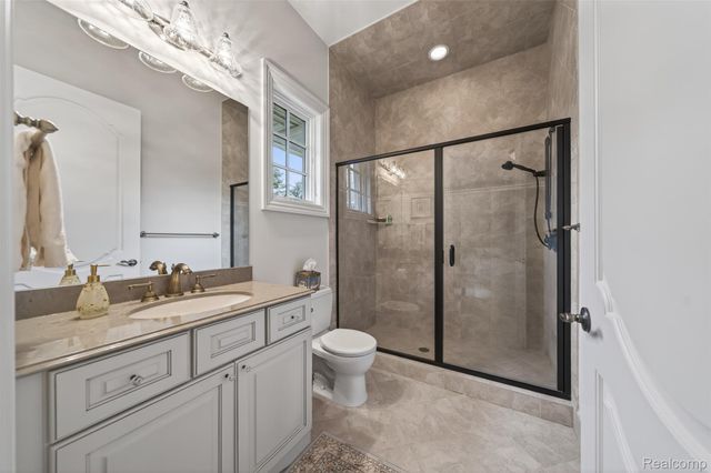 6265 Dakota Circle, Bloomfield Hills, MI 48301