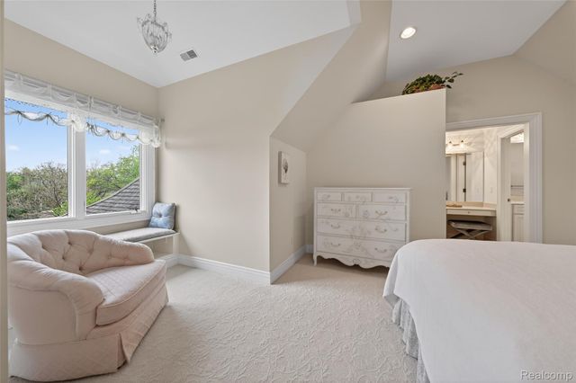 6265 Dakota Circle, Bloomfield Hills, MI 48301