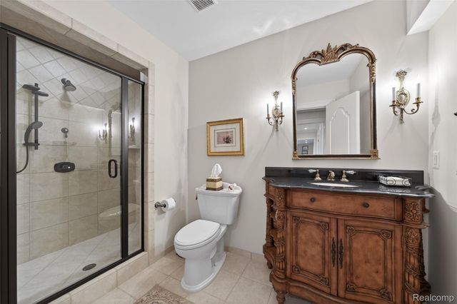 6265 Dakota Circle, Bloomfield Hills, MI 48301