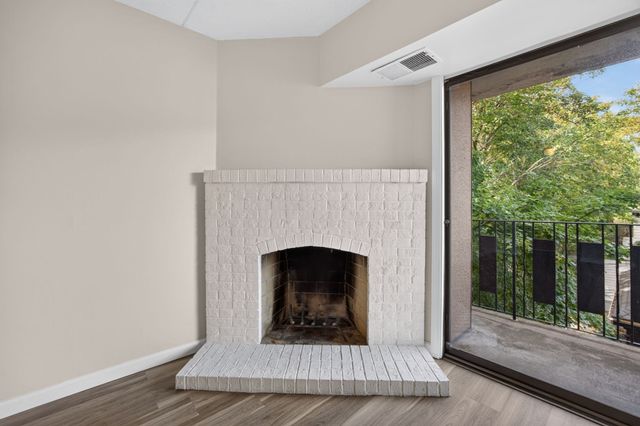 390 Broadway 35, Somerville, MA 02145