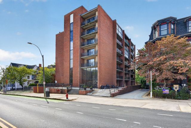 390 Broadway 35, Somerville, MA 02145