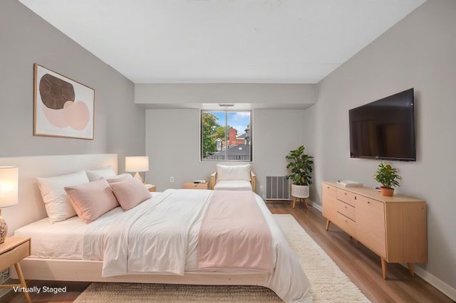 390 Broadway 35, Somerville, MA 02145