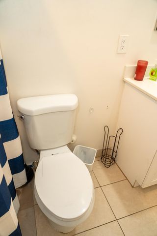 2710 NW 5th Street, Pompano Beach, FL 33069