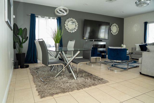2710 NW 5th Street, Pompano Beach, FL 33069