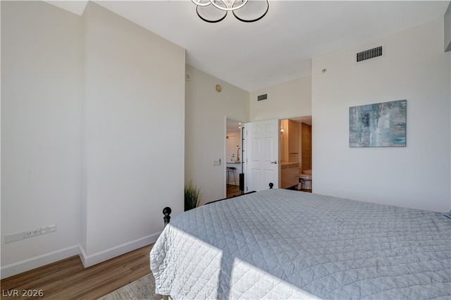 200 West Sahara Avenue 2307, Las Vegas, NV 89102