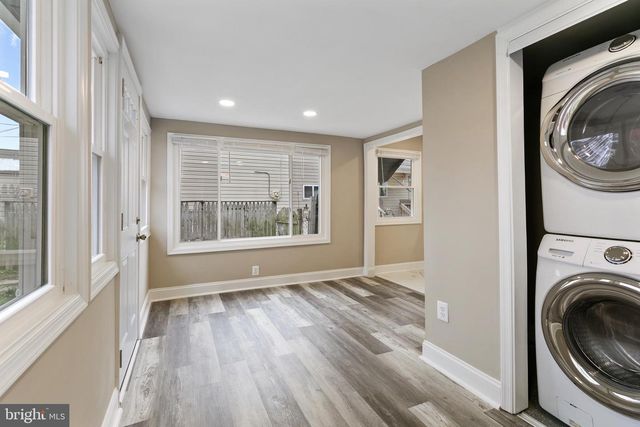 8 CONTROL CT, Middle River, MD 21220