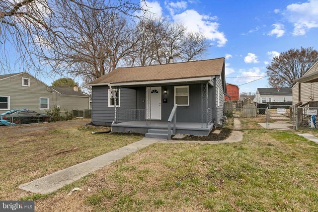 8 CONTROL CT, Middle River, MD 21220