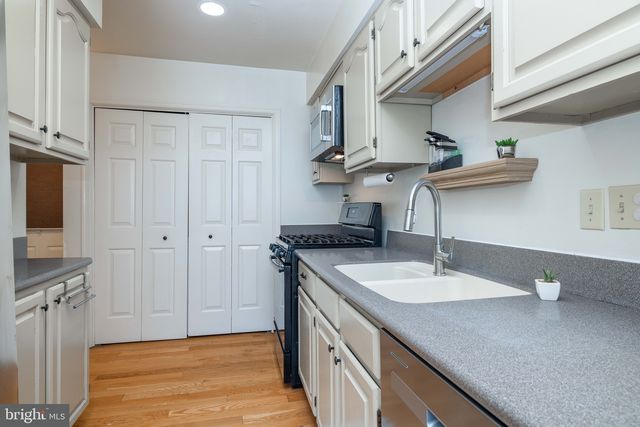 2 HEMSTED CT, Dover, DE 19904