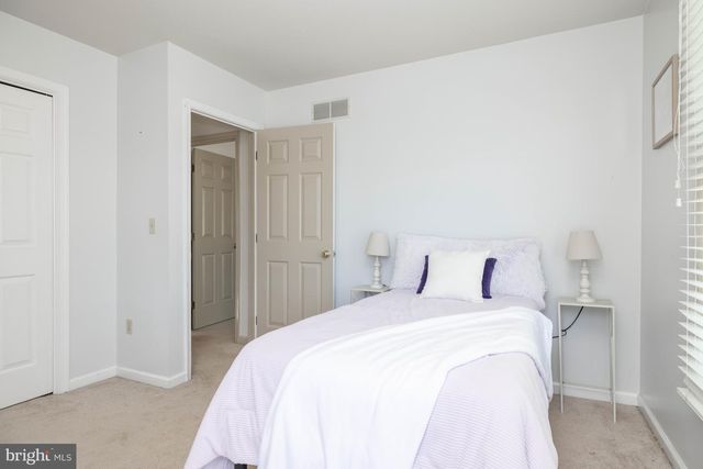 2 HEMSTED CT, Dover, DE 19904