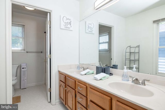 2 HEMSTED CT, Dover, DE 19904