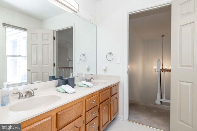2 HEMSTED CT, Dover, DE 19904