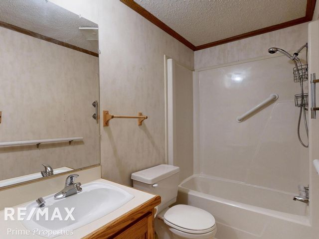 607 Parkview Place, Clio, MI 48420