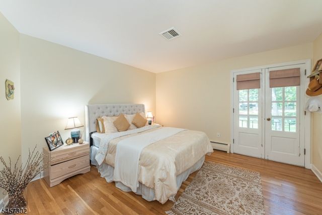 390 Ski Trl, Kinnelon Boro, NJ 07405