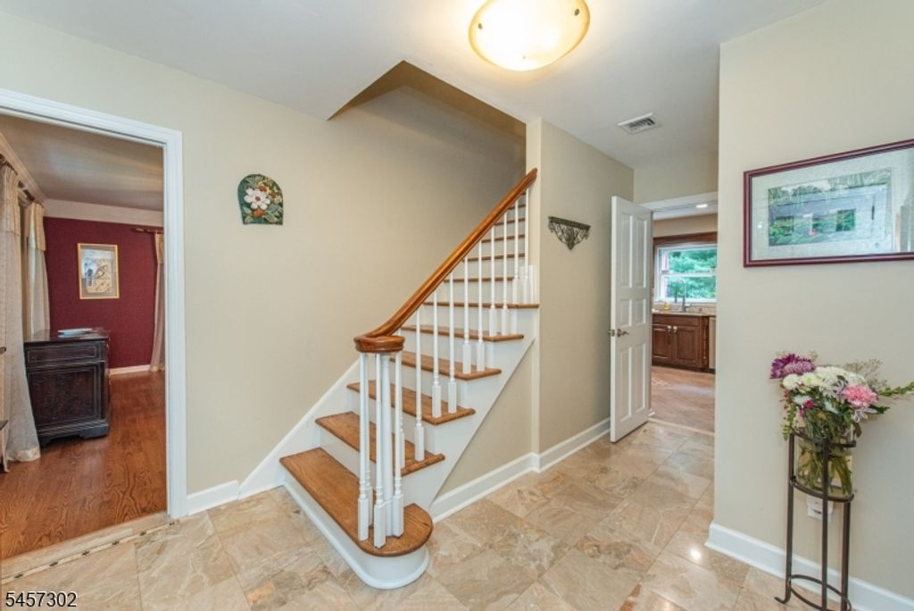 390 Ski Trl, Kinnelon Boro, NJ 07405 — photo 4