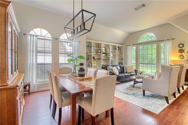 7902 Isaac Pryor DR, Austin, TX 78749