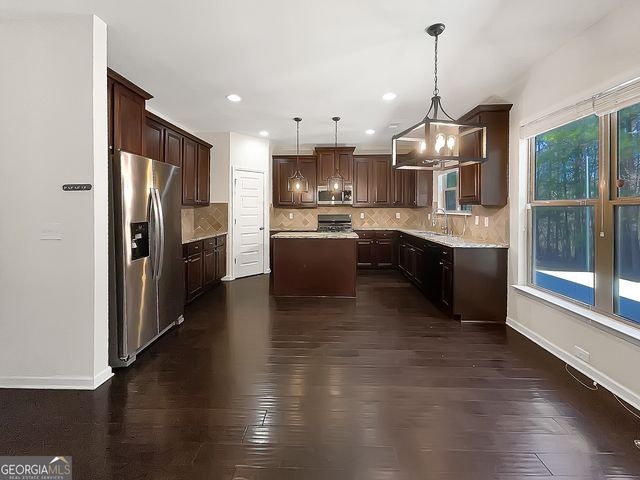 4034 Villagewood Lane, Ellenwood, GA 30294