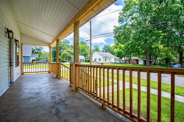 115 Pine Street, Carrollton, GA 30117
