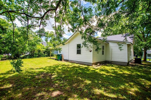 115 Pine Street, Carrollton, GA 30117