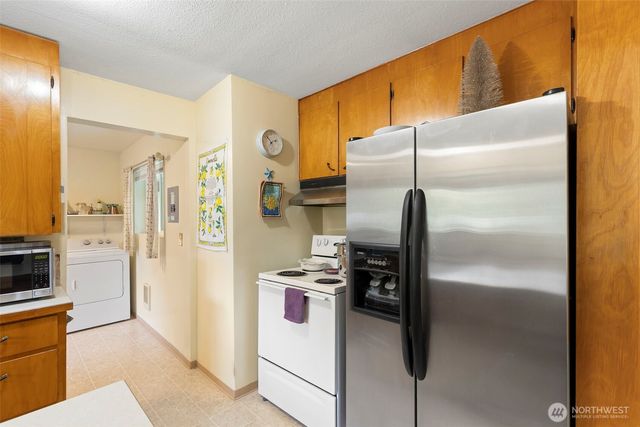 2722 Vincent Way NW, Bremerton, WA 98312