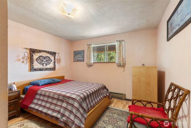 2722 Vincent Way NW, Bremerton, WA 98312