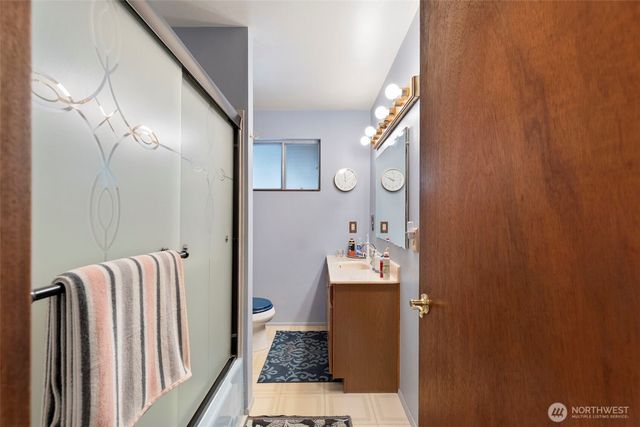 2722 Vincent Way NW, Bremerton, WA 98312