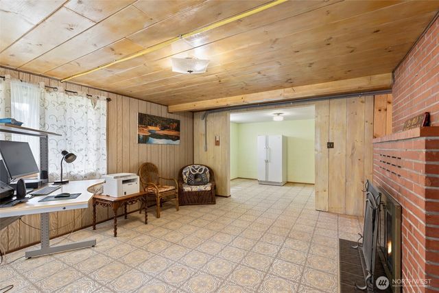 2722 Vincent Way NW, Bremerton, WA 98312