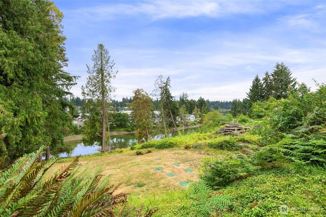 2722 Vincent Way NW, Bremerton, WA 98312