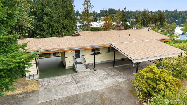 2722 Vincent Way NW, Bremerton, WA 98312
