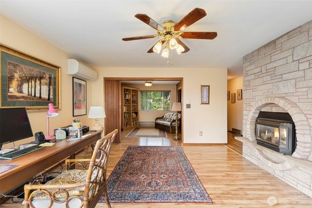 2722 Vincent Way NW, Bremerton, WA 98312