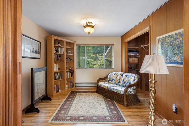 2722 Vincent Way NW, Bremerton, WA 98312