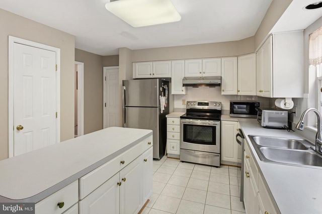 13429 FAIRLAND PARK DR, Silver Spring, MD 20904