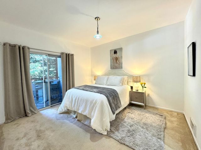 320 Caldecott Ln 127, Oakland, CA 94618