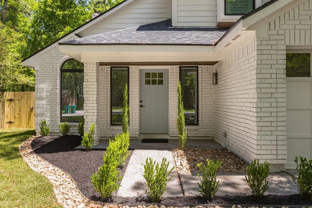 79 N Pathfinders Circle, The Woodlands, TX 77381