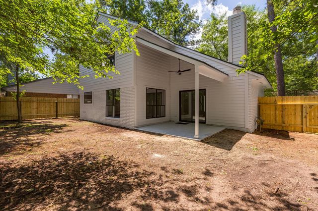 79 N Pathfinders Circle, The Woodlands, TX 77381