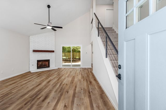 79 N Pathfinders Circle, The Woodlands, TX 77381
