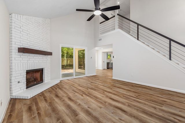 79 N Pathfinders Circle, The Woodlands, TX 77381