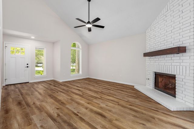 79 N Pathfinders Circle, The Woodlands, TX 77381