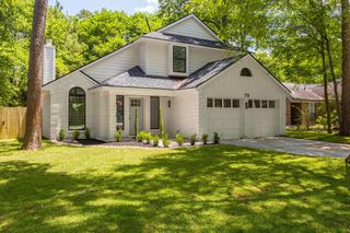 79 N Pathfinders Circle, The Woodlands, TX 77381