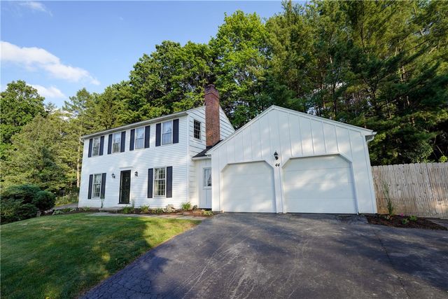 44 Kings Lacey, Perinton, NY 14450