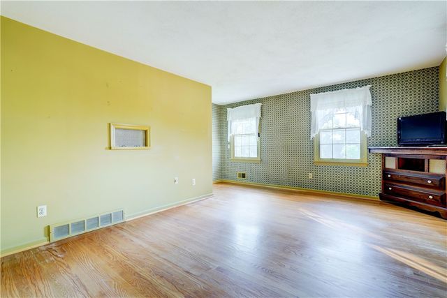 44 Kings Lacey, Perinton, NY 14450